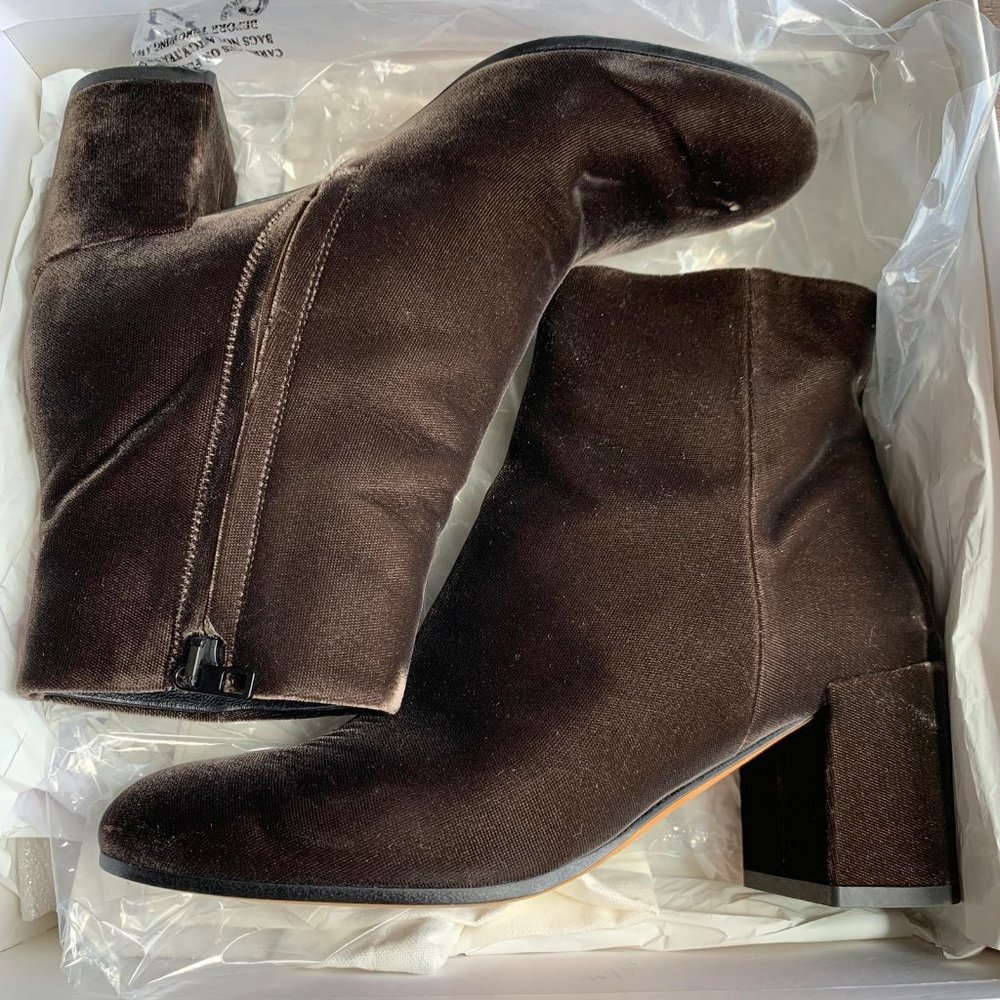 Vince Women's Blakely velvet ankle boots us size 8 - Picture 8 of 11